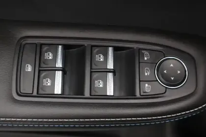 Photo 127 Renault Arkana  E-Tech 145 - 23