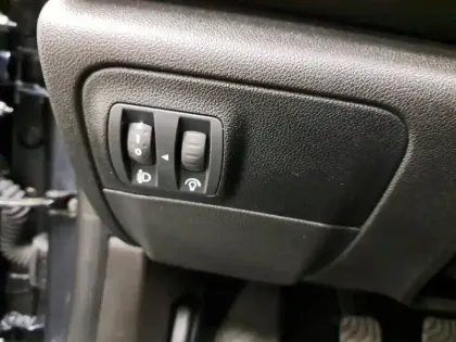 Photo 32 Renault Megane Mégane IV Berline Blue dCi 115 - 21N