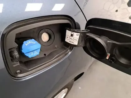 Photo 19 Renault Megane Mégane IV Berline Blue dCi 115 - 21N