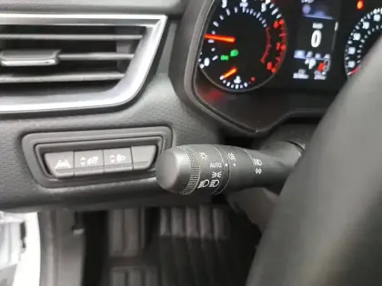 Photo 26 Renault Clio  TCe 90 X-Tronic - 21