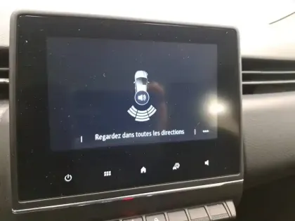 Photo 35 Renault Clio  TCe 90 X-Tronic - 21