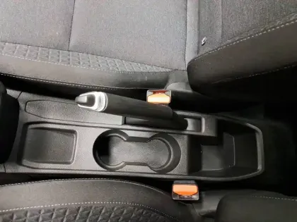 Photo 32 Renault Clio  TCe 90 X-Tronic - 21