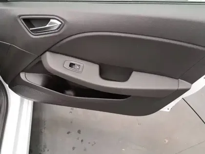 Photo 22 Renault Clio  TCe 90 X-Tronic - 21