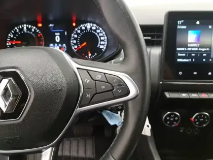 Photo 29 Renault Clio  TCe 90 X-Tronic - 21