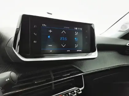 Photo 20 Peugeot 2008  PureTech 130 S&S EAT8