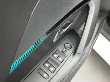 Photo 17 Peugeot 2008  PureTech 130 S&S EAT8