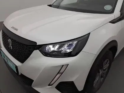 Photo 15 Peugeot 2008  PureTech 130 S&S EAT8