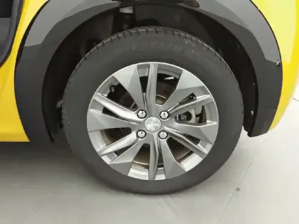 Photo 12 Peugeot 208  Electrique 50 kWh 136ch