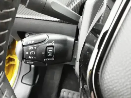 Photo 18 Peugeot 208  Electrique 50 kWh 136ch