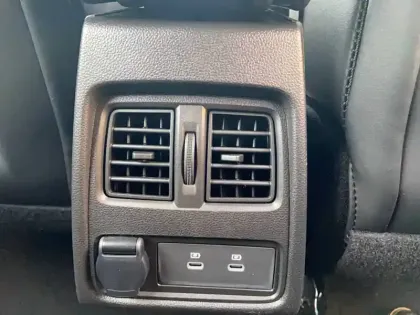 Photo 17 Renault Symbioz  E-Tech full hybrid 145