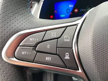 Photo 21 Renault Symbioz  E-Tech full hybrid 145