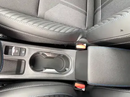 Photo 34 Renault Symbioz  E-Tech full hybrid 145