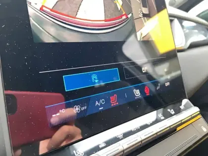 Photo 31 Renault Symbioz  E-Tech full hybrid 145