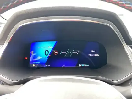 Photo 23 Renault Symbioz  E-Tech full hybrid 145