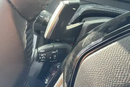 Photo 20 Peugeot 208  Hybrid 110 e-DCS6