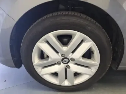 Photo 35 Renault Clio  Blue dCi 100 ch GSR2