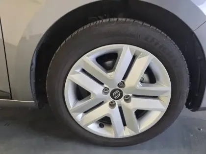 Photo 37 Renault Clio  Blue dCi 100 ch GSR2