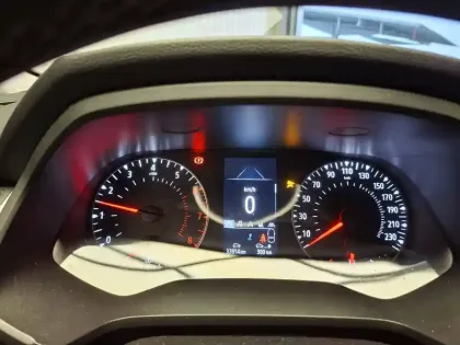 Photo 25 Renault Captur  TCe 90 - 21