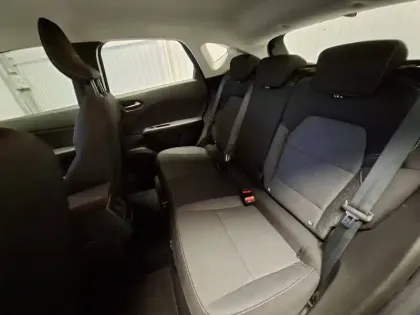 Photo 19 Renault Captur  TCe 90 - 21