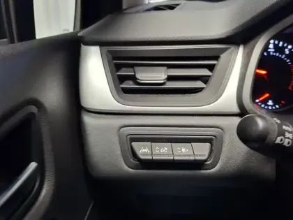 Photo 29 Renault Captur  TCe 90 - 21