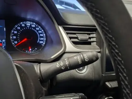 Photo 31 Renault Captur  TCe 90 - 21