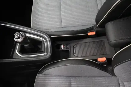 Photo 47 Renault Clio  Eco-G 100 ch GSR2