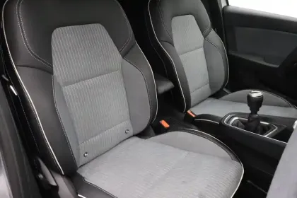 Photo 38 Renault Clio  Eco-G 100 ch GSR2