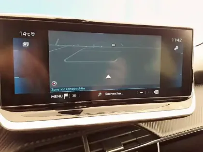 Photo 14 Peugeot 208  PureTech 100 S&S BVM6