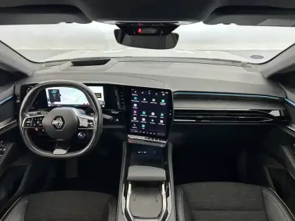 Photo 34 Renault Austral  E-Tech hybrid 200