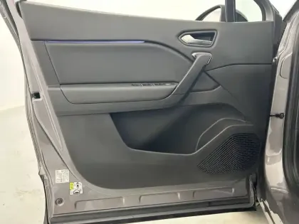 Photo 19 Renault Captur  mild hybrid 140