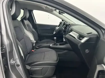 Photo 58 Renault Captur  mild hybrid 140