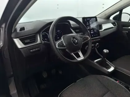 Photo 18 Renault Captur  mild hybrid 140