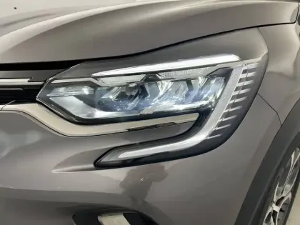 Photo 57 Renault Captur  mild hybrid 140