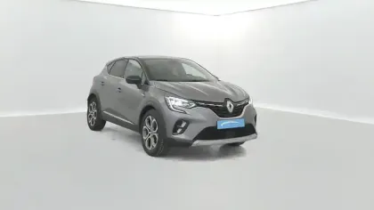 Photo 42 Renault Captur  mild hybrid 140