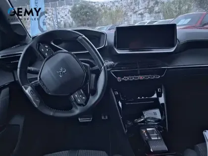 Photo 7 Peugeot 208  Electrique 50 kWh 136ch