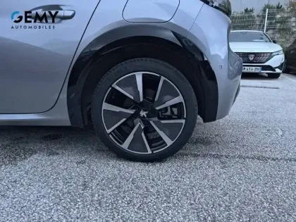 Photo 10 Peugeot 208  Electrique 50 kWh 136ch