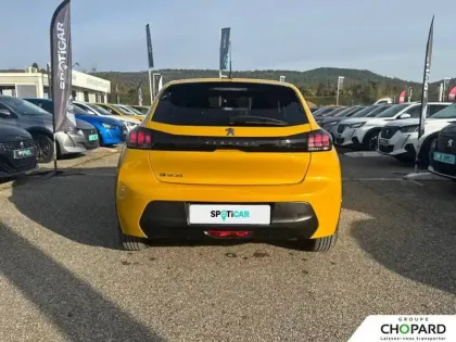 Photo 27 Peugeot 208  Electrique 50 kWh 136ch