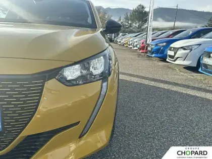 Photo 21 Peugeot 208  Electrique 50 kWh 136ch