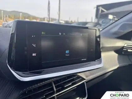 Photo 13 Peugeot 208  Electrique 50 kWh 136ch