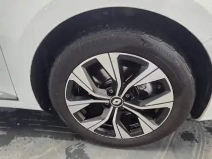 Photo 19 Renault Clio  Blue dCi 100