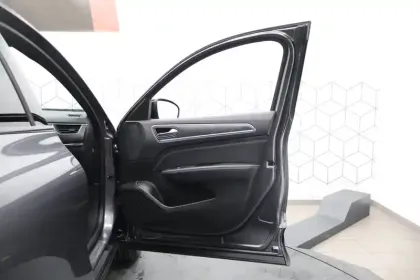 Photo 5 Renault Arkana  E-Tech full hybrid 145 GSR2