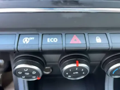 Photo 29 Renault Captur  TCe 90 - 21