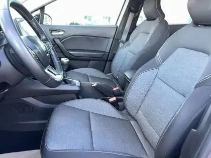 Photo 16 Renault Captur  TCe 90 - 21