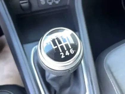 Photo 25 Renault Captur  TCe 90 - 21