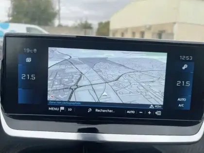 Photo 13 Peugeot 2008  BlueHDi 110 S&S BVM6