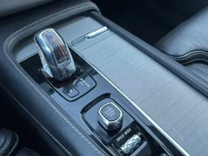 Photo 32 Volvo Xc90  T8 Twin Engine 303+87 ch Geartronic 8 7pl