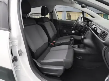 Photo 8 Citroën C3  PureTech 110 S&S BVM6 Shine