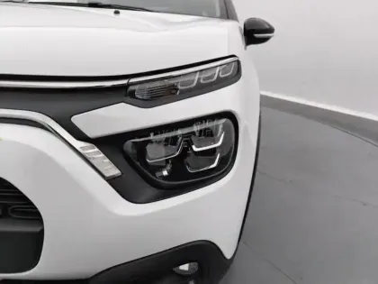 Photo 13 Citroën C3  PureTech 110 S&S BVM6 Shine