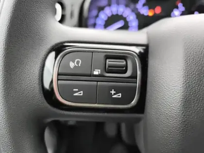 Photo 18 Citroën C3  PureTech 110 S&S BVM6 Shine