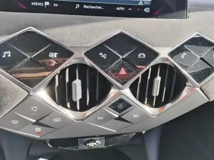 Photo 12 DS DS 3 DS3 Crossback PureTech 100 BVM6 Performance Line